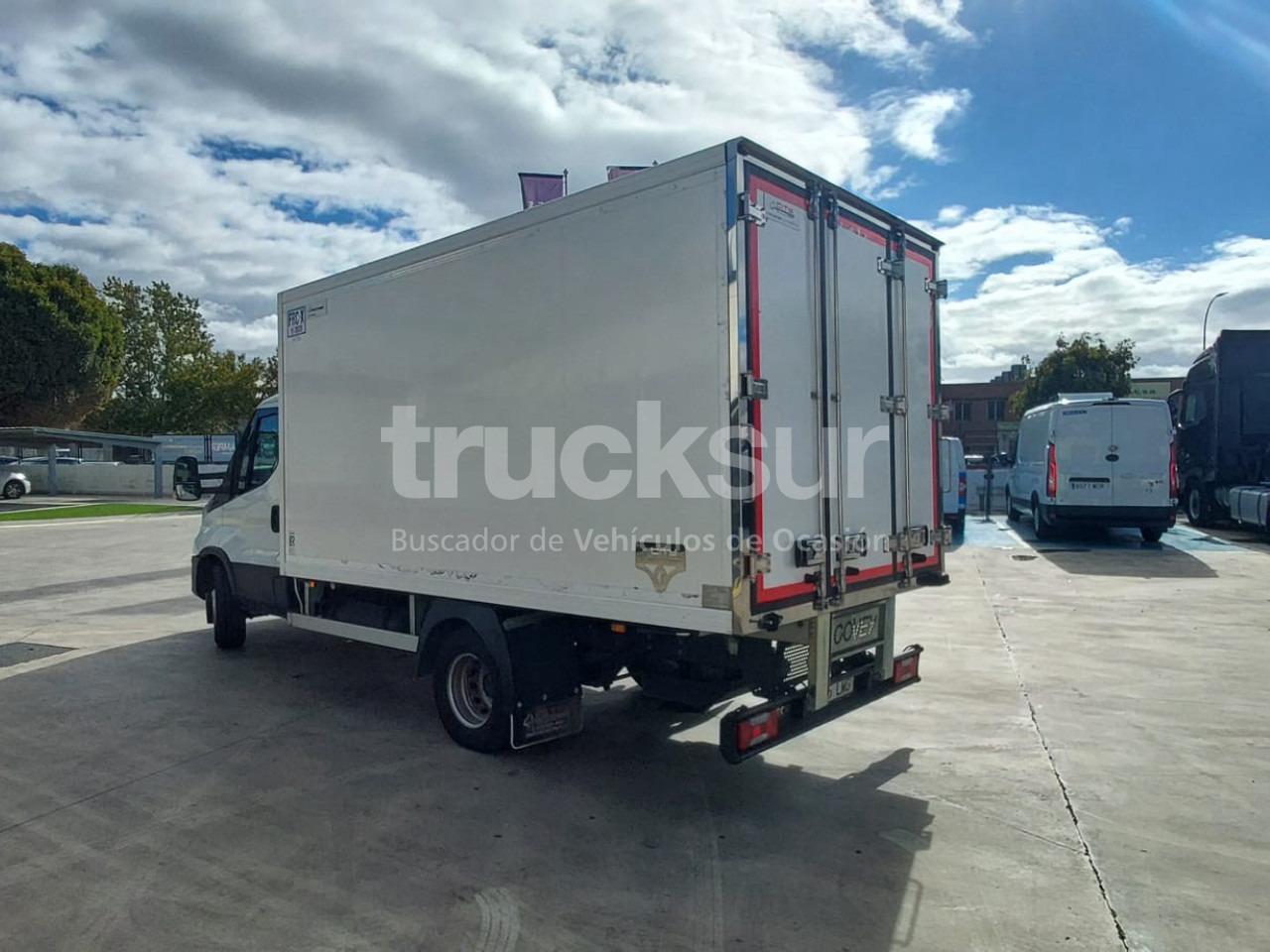 IVECO DAILY 70C14 FRC-X - بصندوق مغلق شاحنة: صور 3 IVECO DAILY 70C14 FRC-X - بصندوق مغلق شاحنة: صور 3