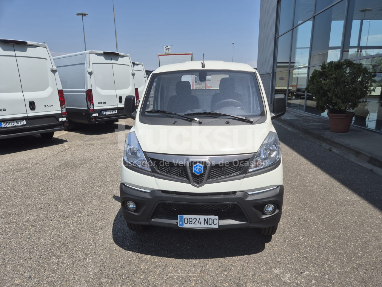 IVECO PIAGGIO PORTER 1.5I LONG RANGE - الشاحنات الصغيرة المسطحة: صور 4 IVECO PIAGGIO PORTER 1.5I LONG RANGE - الشاحنات الصغيرة المسطحة: صور 4