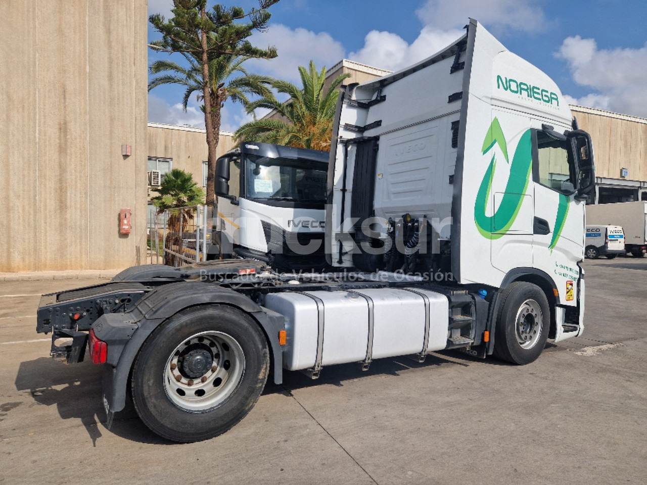 IVECO S-WAY AS440S51T/P - شاحنة جرار: صور 3 IVECO S-WAY AS440S51T/P - شاحنة جرار: صور 3