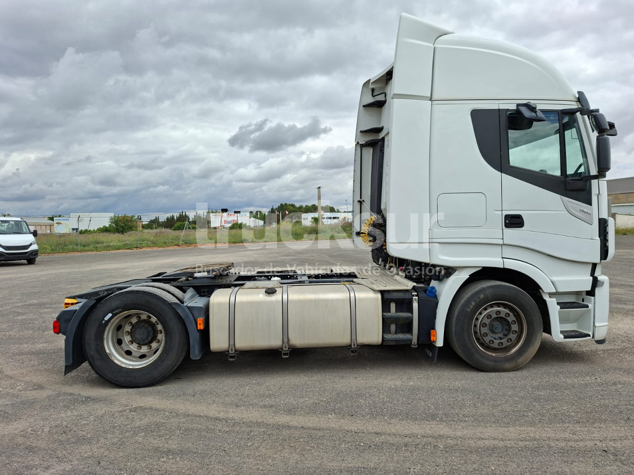 IVECO STRALIS AS440S46T/P - شاحنة جرار: صور 4 IVECO STRALIS AS440S46T/P - شاحنة جرار: صور 4