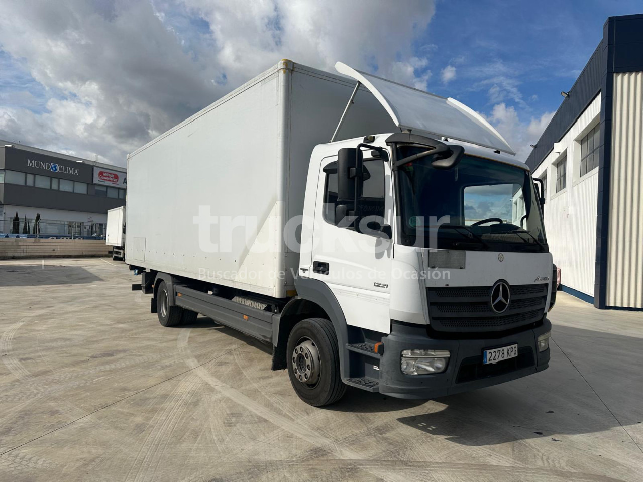MERCEDES ATEGO - بصندوق مغلق شاحنة: صور 2 MERCEDES ATEGO - بصندوق مغلق شاحنة: صور 2