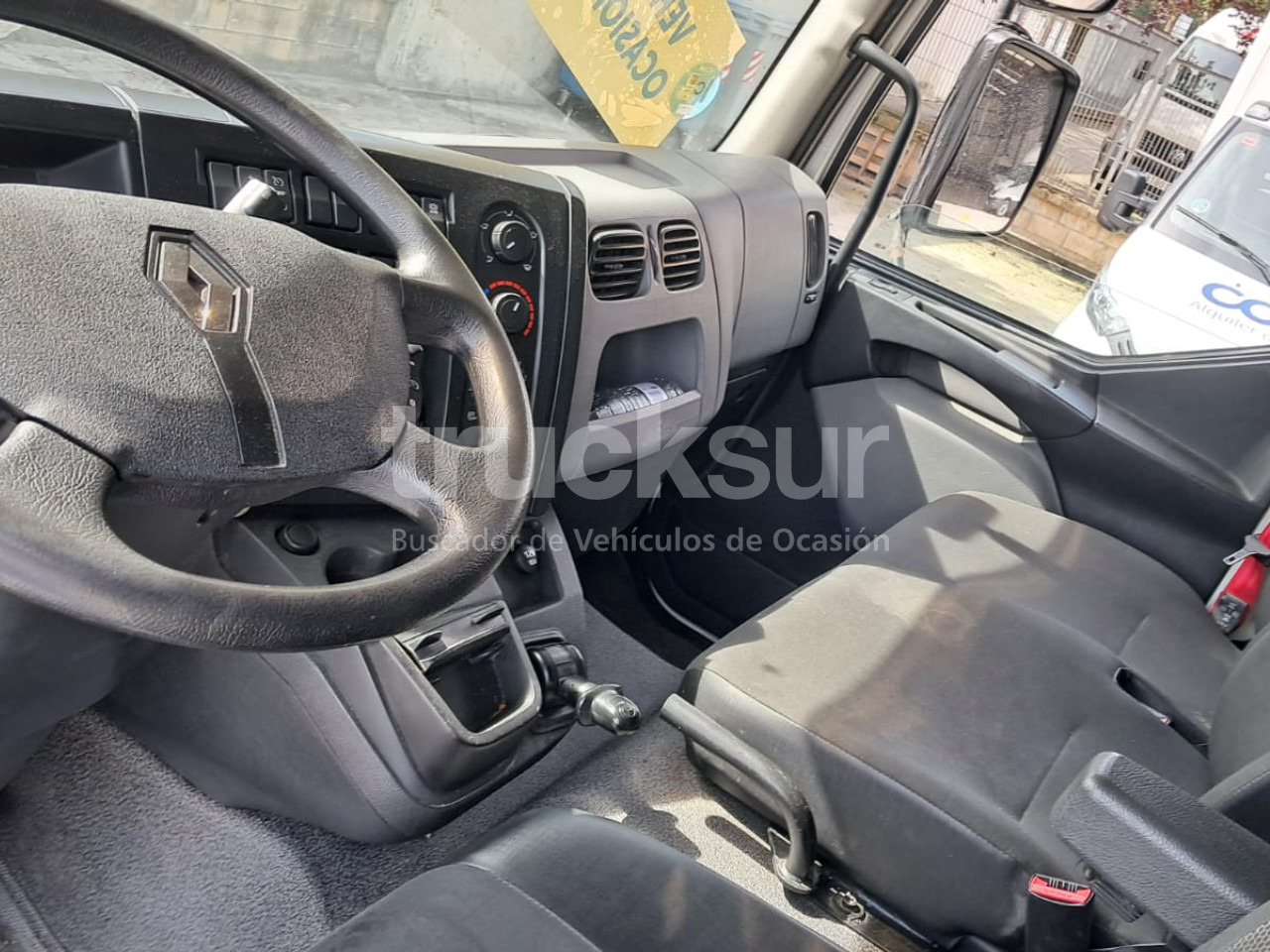 RENAULT D 12.210 SEMITAULINER - شاحنة ستارة: صور 5 RENAULT D 12.210 SEMITAULINER - شاحنة ستارة: صور 5