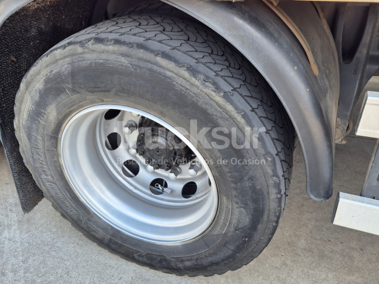 شاحنة ستارة RENAULT D320.26: صور 22