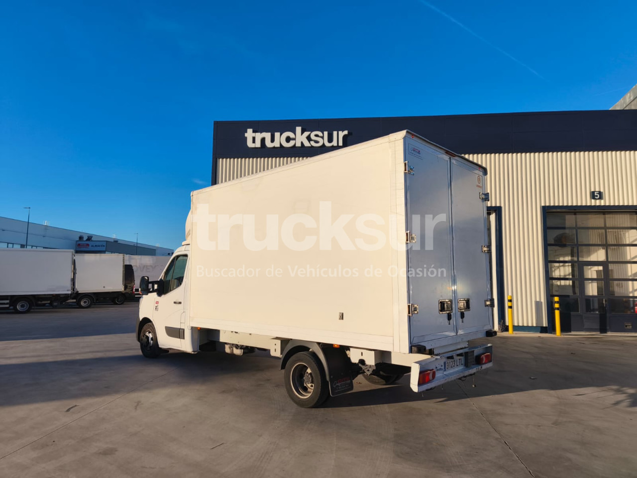 RENAULT MASTER 165.35 GV - الشاحنات الصغيرة صندوق مغلق: صور 3 RENAULT MASTER 165.35 GV - الشاحنات الصغيرة صندوق مغلق: صور 3
