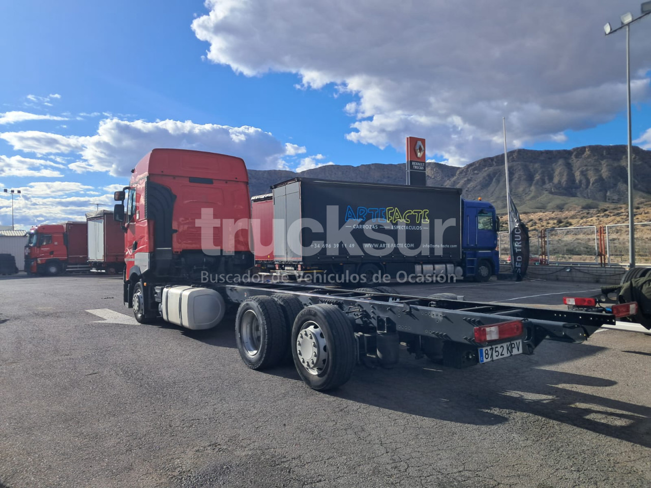 RENAULT T480 HIGH SLEEPER CAB 6X2*4 ejes 6x2*4 - الشاسيه شاحنة: صور 4 RENAULT T480 HIGH SLEEPER CAB 6X2*4 ejes 6x2*4 - الشاسيه شاحنة: صور 4