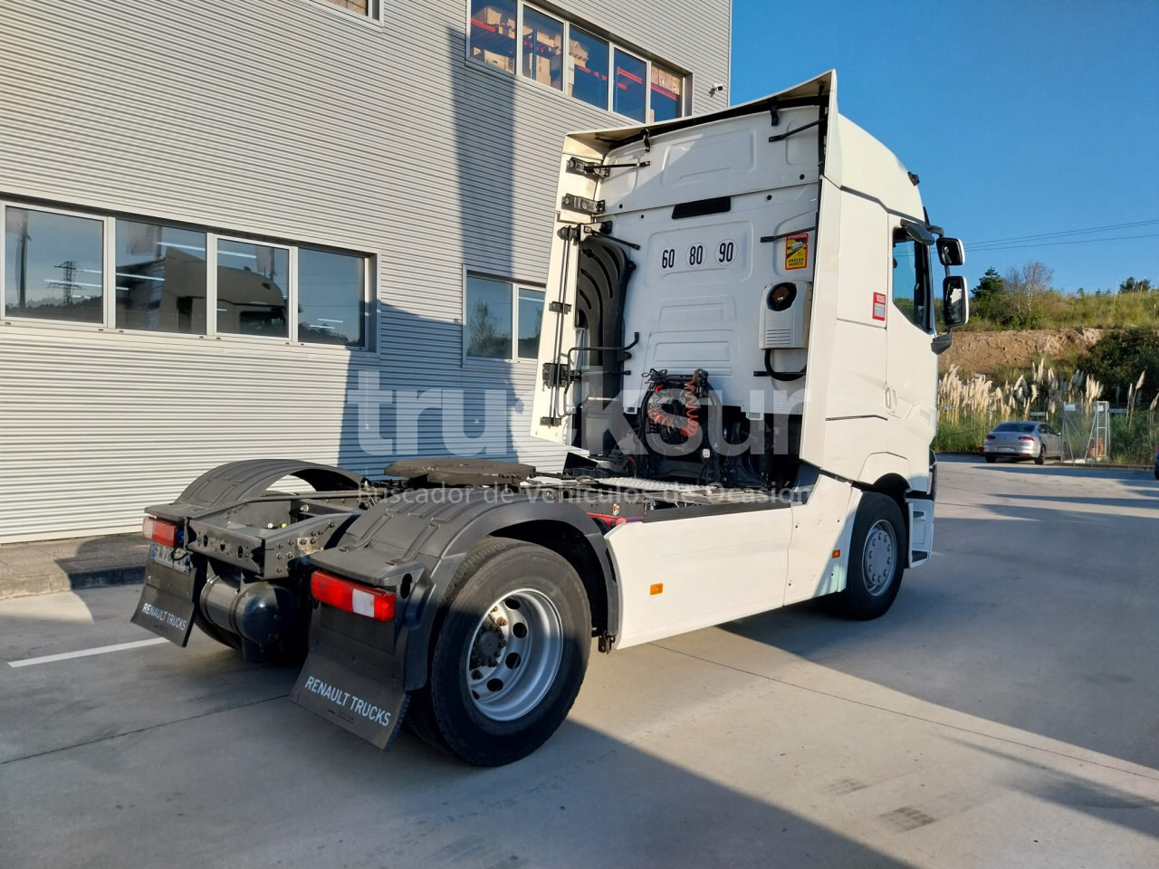 RENAULT T520 HIGH SLEEPER CAB - شاحنة جرار: صور 5 RENAULT T520 HIGH SLEEPER CAB - شاحنة جرار: صور 5