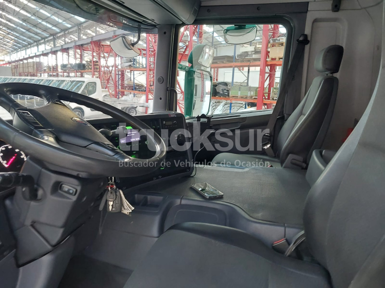 الشاسيه شاحنة SCANIA P280.18: صور 9