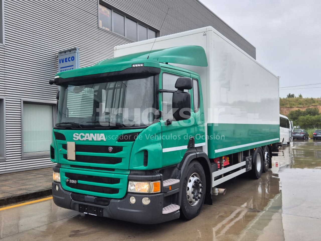 SCANIA P320.26 ejes 6x2*4 - بصندوق مغلق شاحنة: صور 1 SCANIA P320.26 ejes 6x2*4 - بصندوق مغلق شاحنة: صور 1