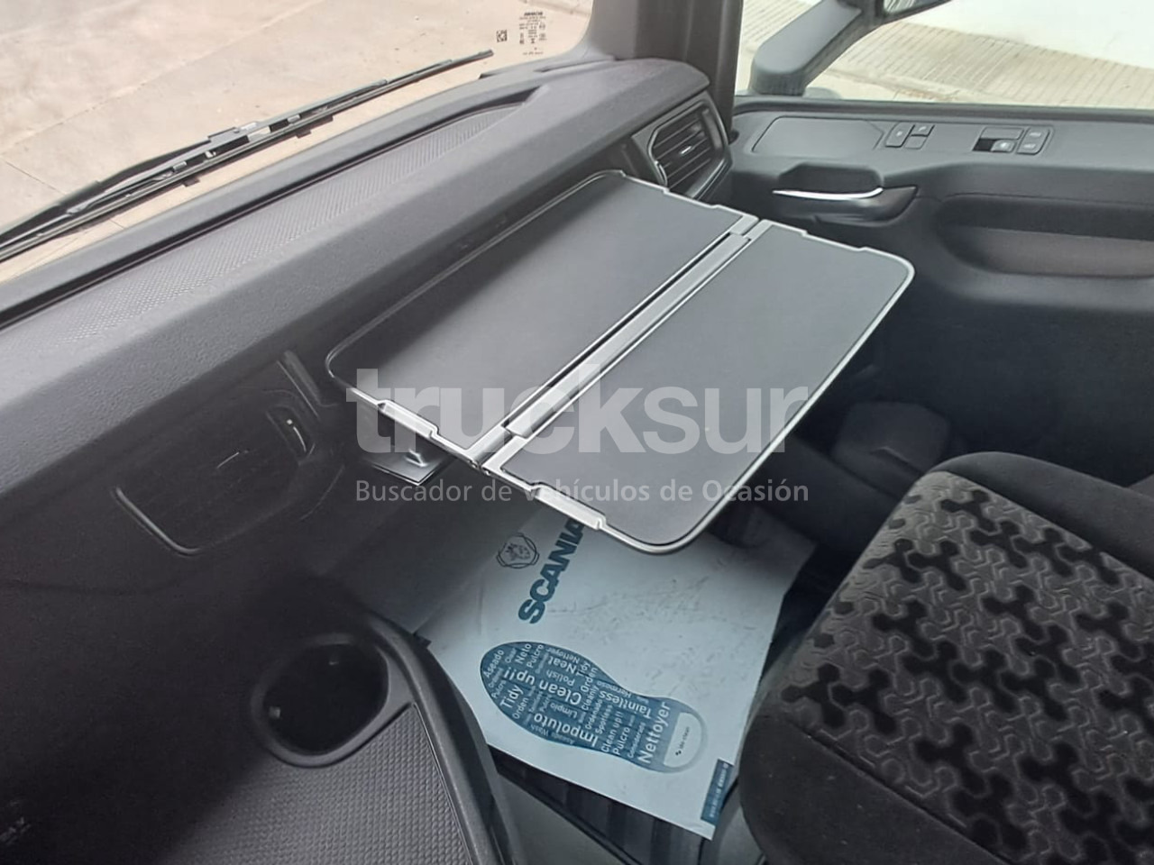 شاحنة جرار SCANIA R460 SUPER: صور 14