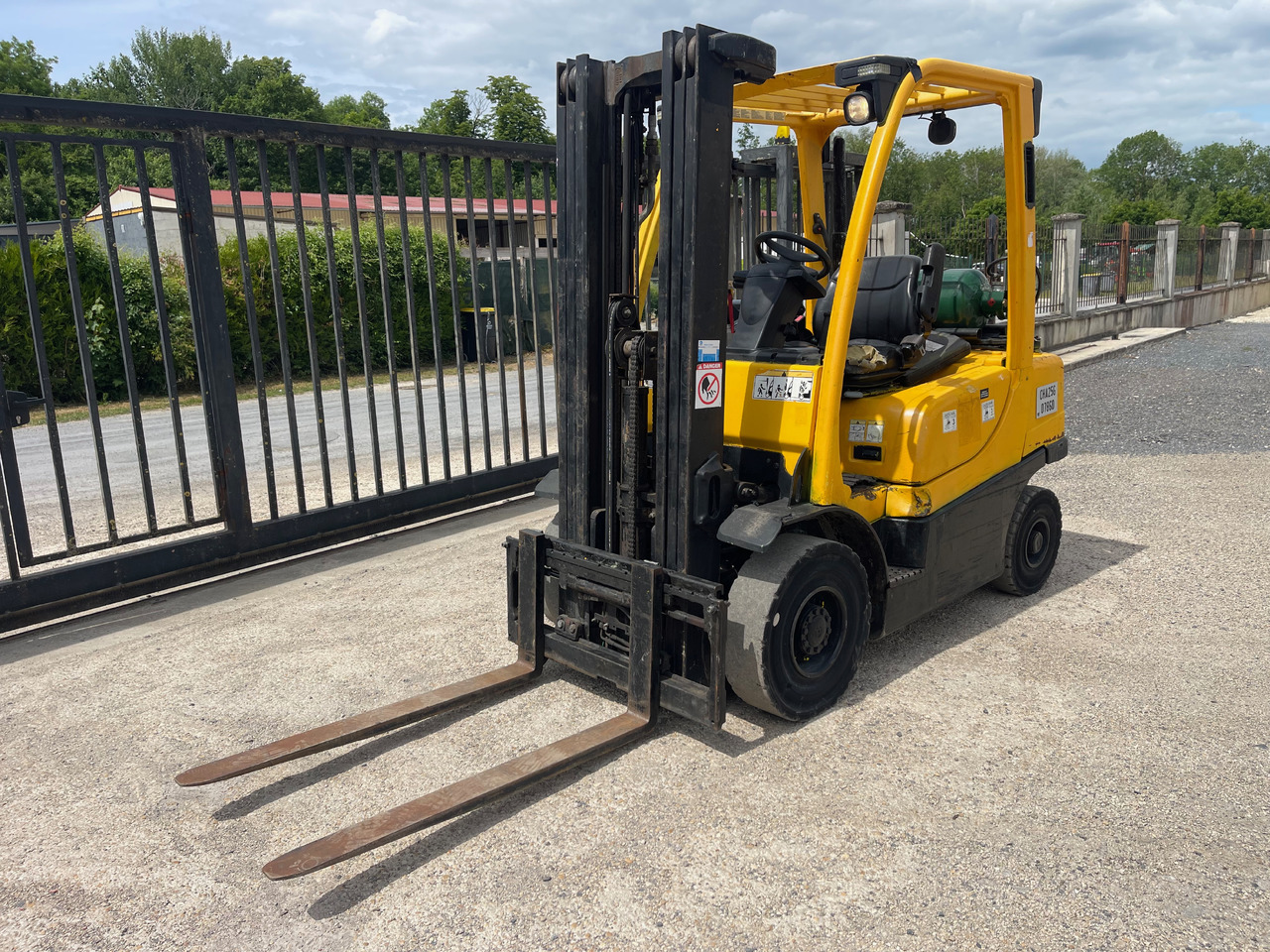 HYSTER H2.5FT - رافعة شوكية تعمل بالغاز: صور 3 HYSTER H2.5FT - رافعة شوكية تعمل بالغاز: صور 3