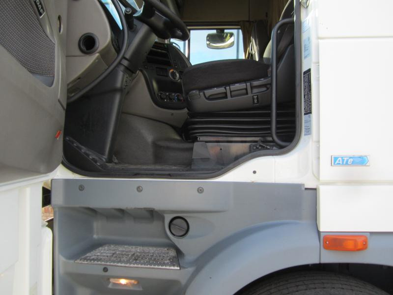 شاحنة جرار DAF XF105 460: صور 16