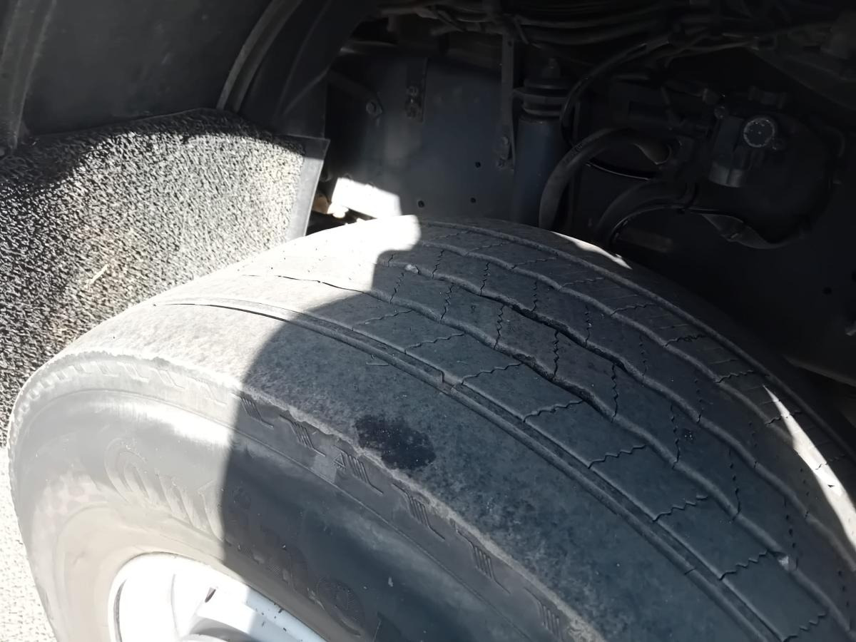 DAF XF105 460 - شاحنات مسطحة: صور 4 DAF XF105 460 - شاحنات مسطحة: صور 4