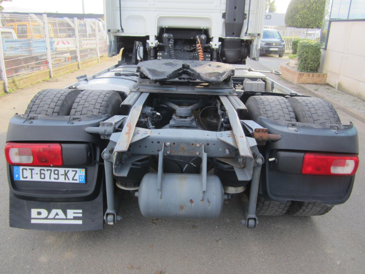 شاحنة جرار DAF XF105 460: صور 9