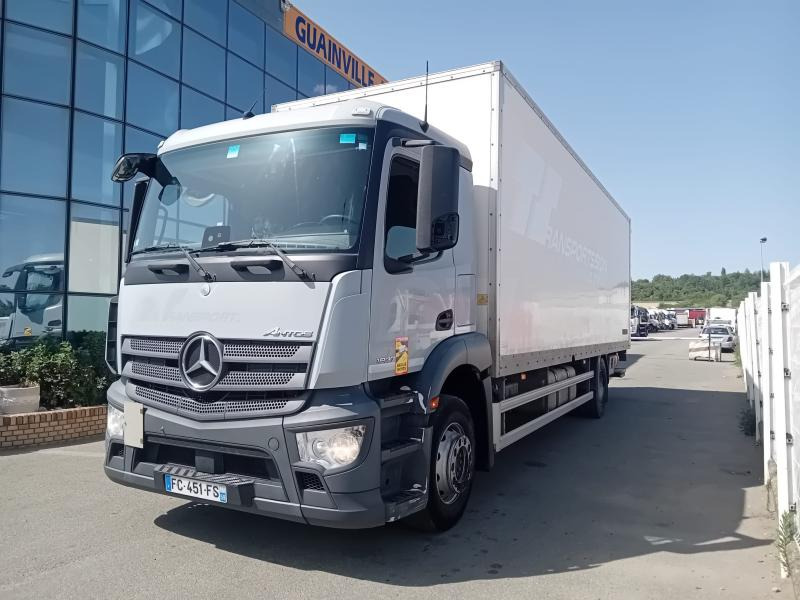 Mercedes Antos 1827 - بصندوق مغلق شاحنة: صور 1 Mercedes Antos 1827 - بصندوق مغلق شاحنة: صور 1
