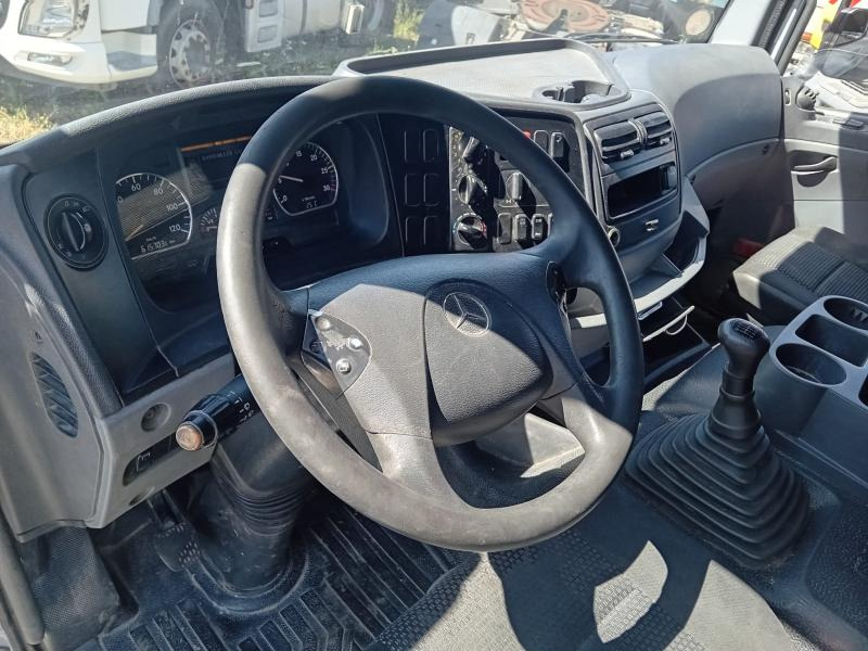Mercedes Axor 1829 - بصندوق مغلق شاحنة: صور 5 Mercedes Axor 1829 - بصندوق مغلق شاحنة: صور 5