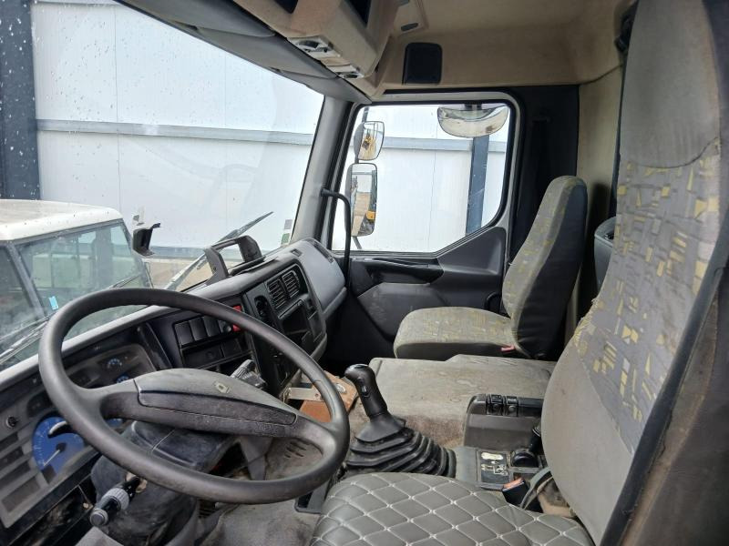 Renault Kerax 320 DCI - قلابات: صور 3 Renault Kerax 320 DCI - قلابات: صور 3