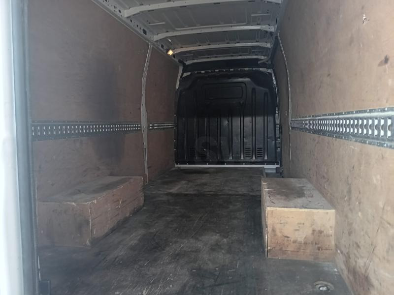 فان Renault Master: صور 6