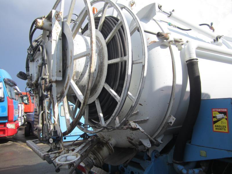 شاحنة صهريج Renault Premium 340: صور 8