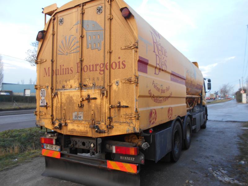 Renault Premium 420 DCI - شاحنة صهريج: صور 5 Renault Premium 420 DCI - شاحنة صهريج: صور 5