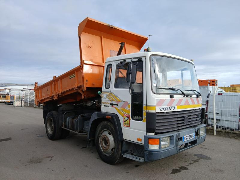 Volvo FL 614 - قلابات: صور 4 Volvo FL 614 - قلابات: صور 4