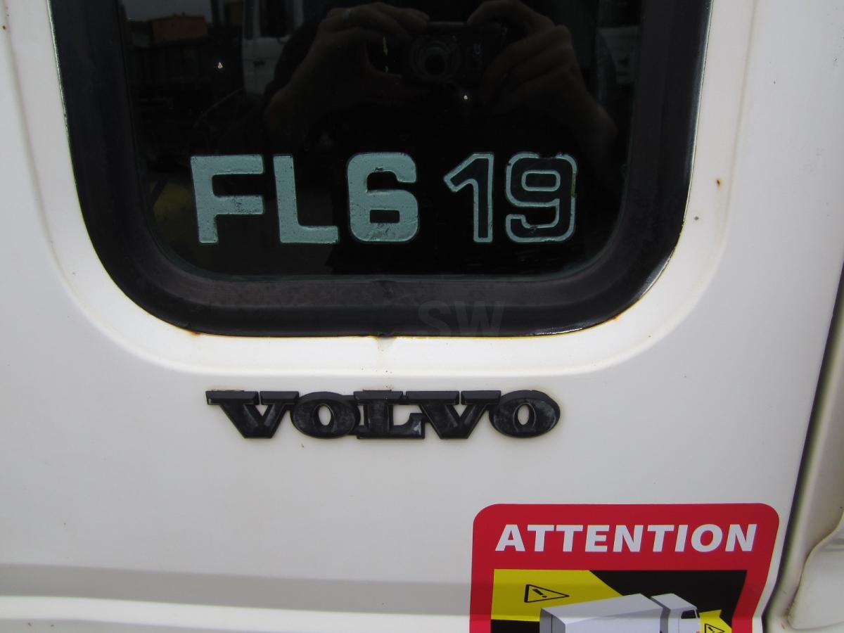 Volvo FL6 19 - شاحنة ذات الخطاف: صور 3 Volvo FL6 19 - شاحنة ذات الخطاف: صور 3