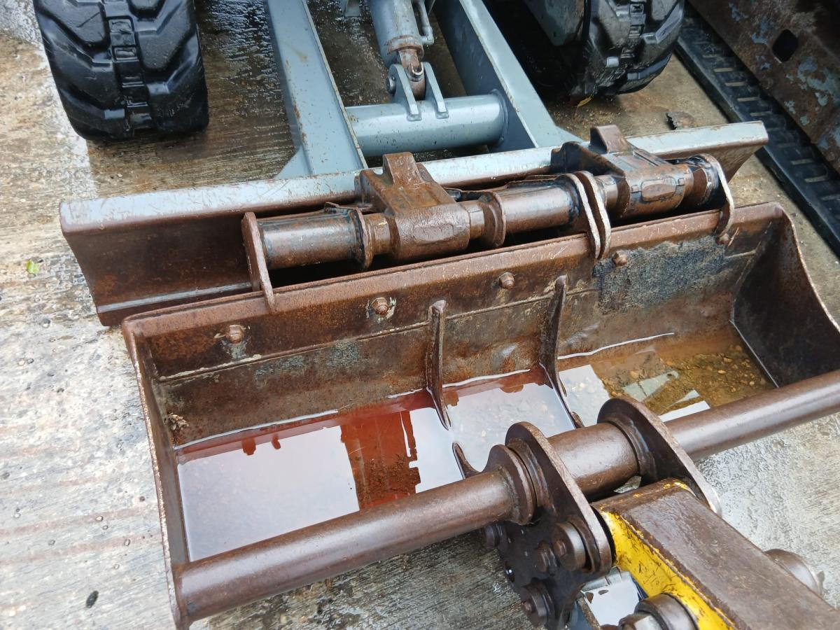 Wacker EZ28 - حفارة مصغرة: صور 5 Wacker EZ28 - حفارة مصغرة: صور 5