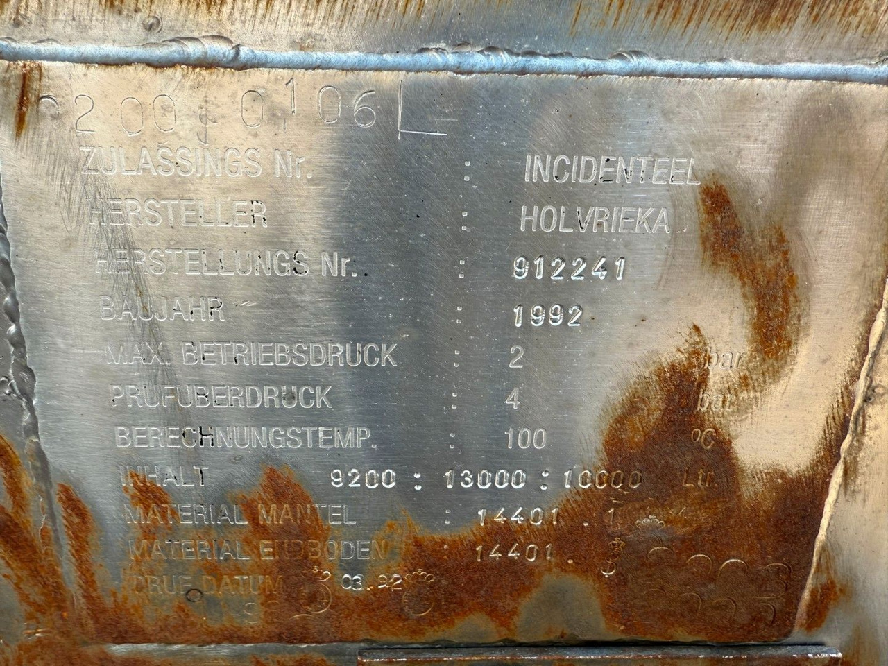 Burg 3 axle 3 compartments 32.200 L ADR - نصف مقطورة صهريج: صور 3 Burg 3 axle 3 compartments 32.200 L ADR - نصف مقطورة صهريج: صور 3