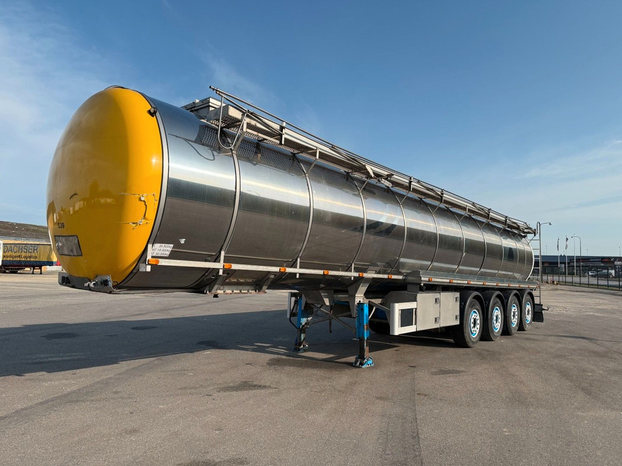 Burg VM Tarm 4 axle 33.000 L Vogelsang - نصف مقطورة صهريج: صور 1 Burg VM Tarm 4 axle 33.000 L Vogelsang - نصف مقطورة صهريج: صور 1