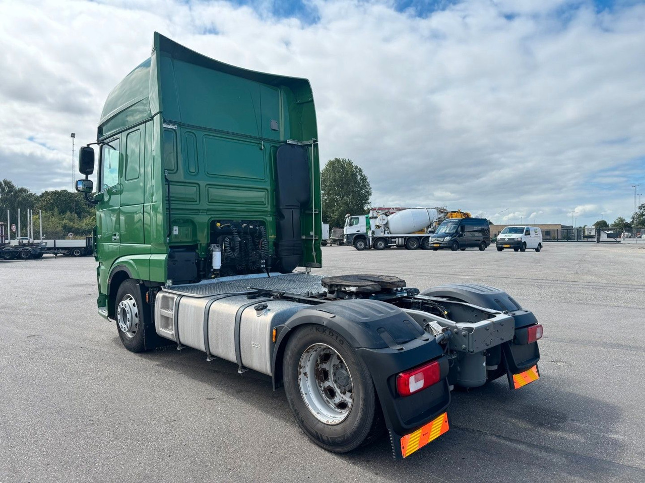DAF XF 450 4x2 SSC Euro 6 - شاحنة جرار: صور 4 DAF XF 450 4x2 SSC Euro 6 - شاحنة جرار: صور 4
