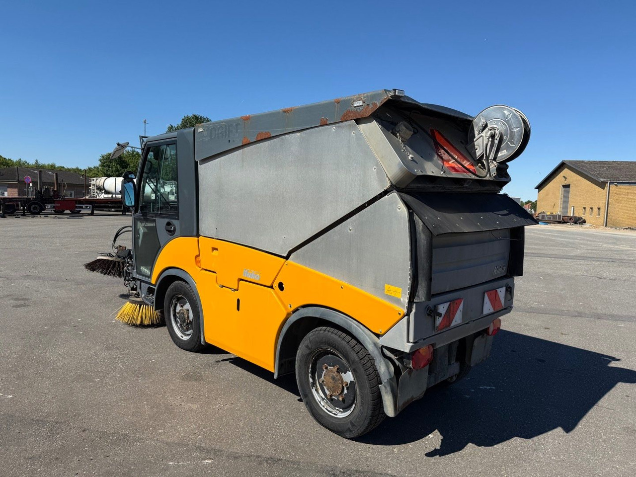 Hako Citymaster 2000 4x4 Euro 5 Kehrmaschine - سياره كنس شوارع: صور 4 Hako Citymaster 2000 4x4 Euro 5 Kehrmaschine - سياره كنس شوارع: صور 4