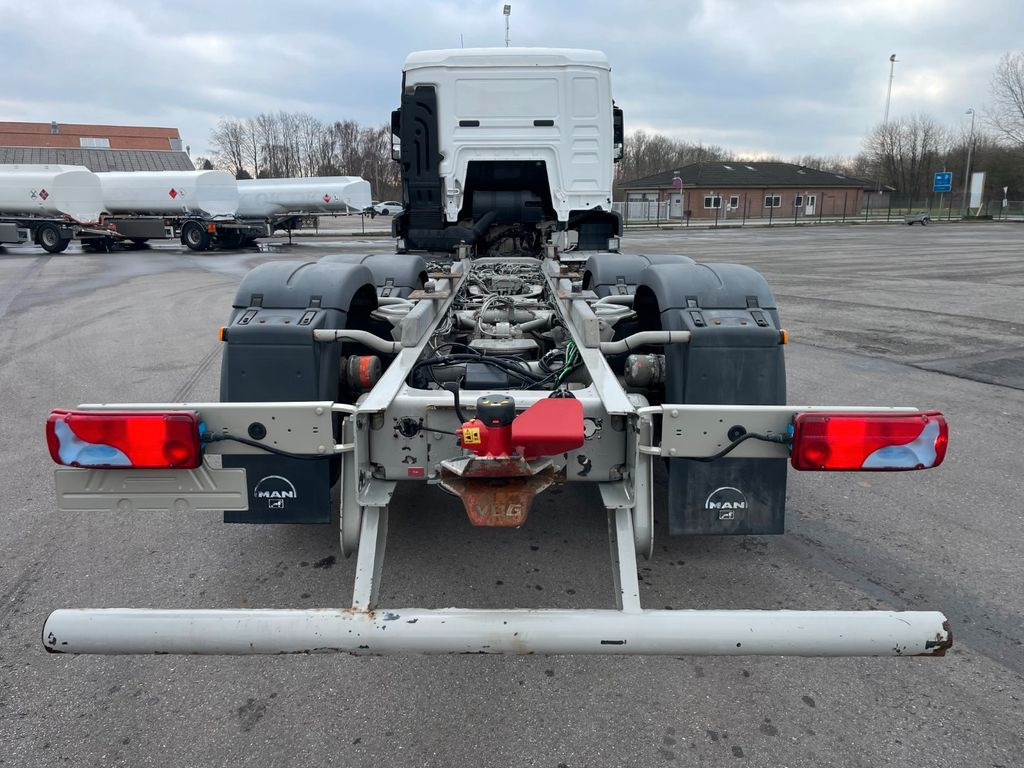 MAN TGS 26.440 6x2*4 ADR Fahrgestell Euro 6 MAN TGS 26.440 6x2*4 ADR Fahrgestell Euro 6 - الشاسيه شاحنة: صور 5 MAN TGS 26.440 6x2*4 ADR Fahrgestell Euro 6 MAN TGS 26.440 6x2*4 ADR Fahrgestell Euro 6 - الشاسيه شاحنة: صور 5