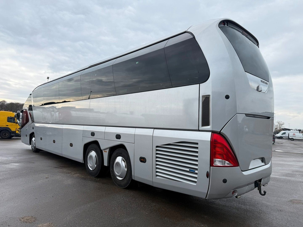 Neoplan Starliner N 5218 Euro 6 - سياحية حافلة: صور 4 Neoplan Starliner N 5218 Euro 6 - سياحية حافلة: صور 4