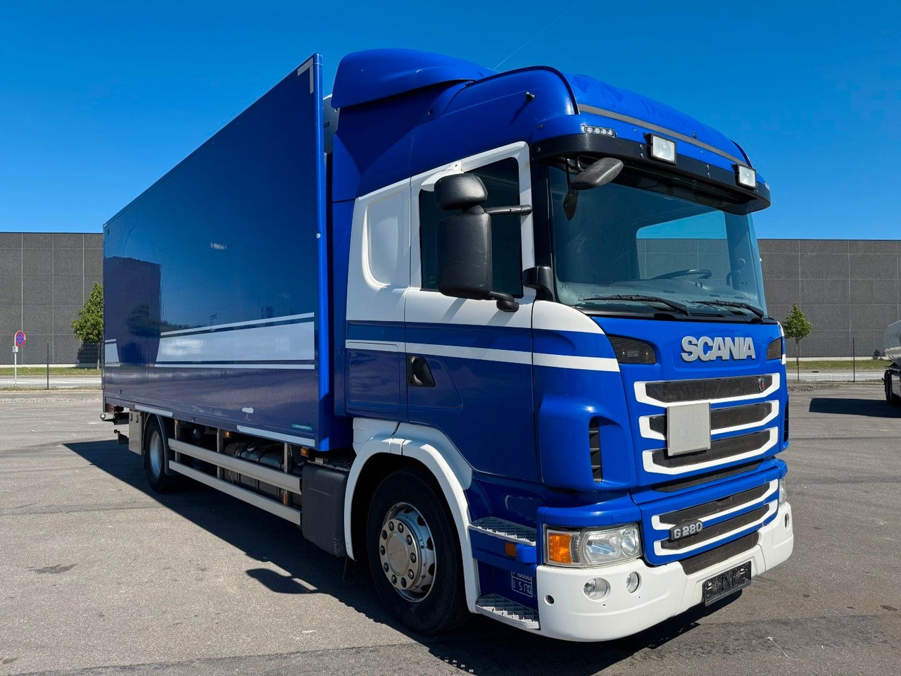 Scania G280 4x2 TK -800R Isokoffer Euro 6 - بصندوق مغلق شاحنة: صور 2 Scania G280 4x2 TK -800R Isokoffer Euro 6 - بصندوق مغلق شاحنة: صور 2