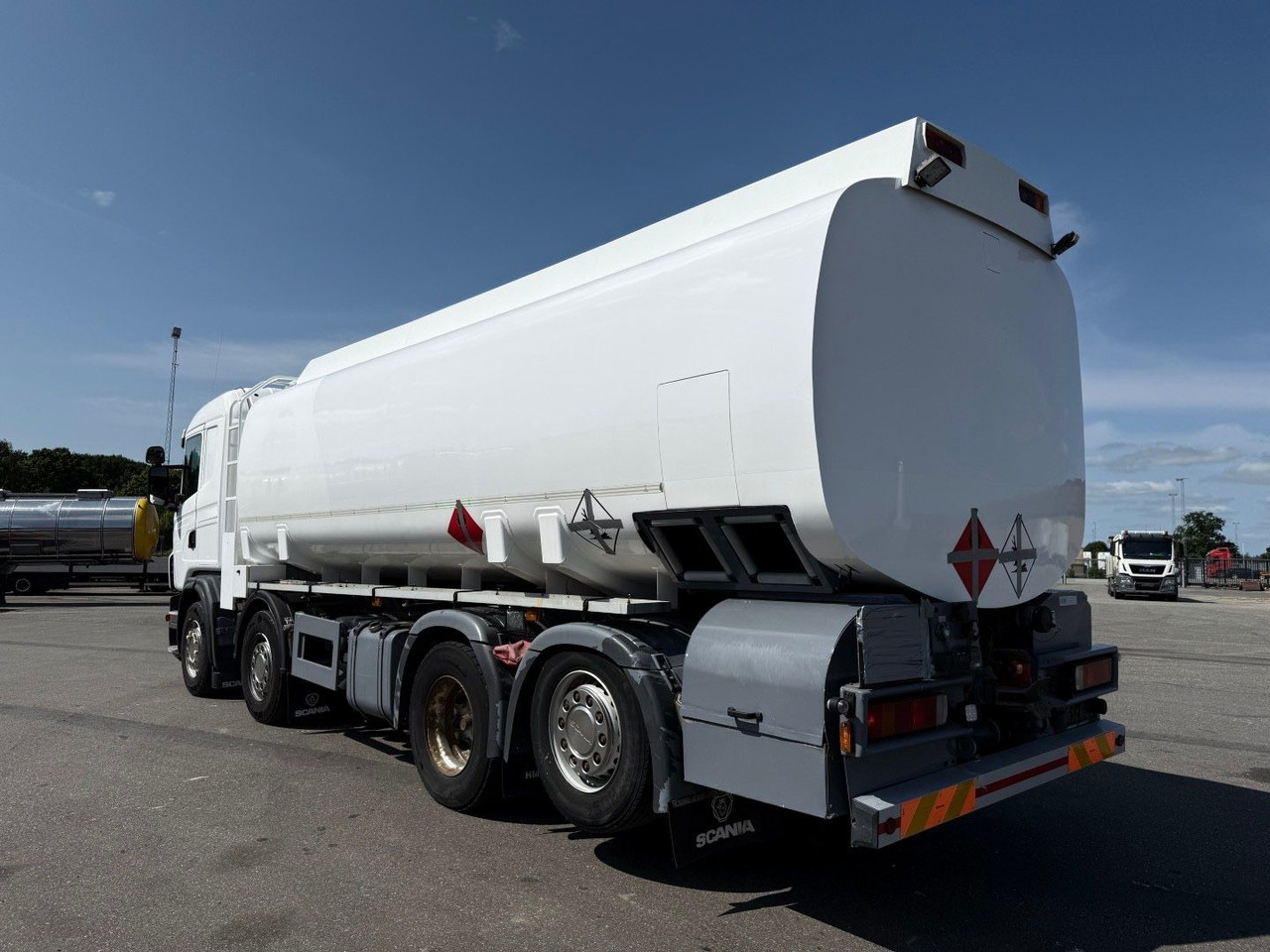 Scania G480 8x2*6 24.000 L / 5 compartments / ADR Tank - شاحنة صهريج: صور 4 Scania G480 8x2*6 24.000 L / 5 compartments / ADR Tank - شاحنة صهريج: صور 4