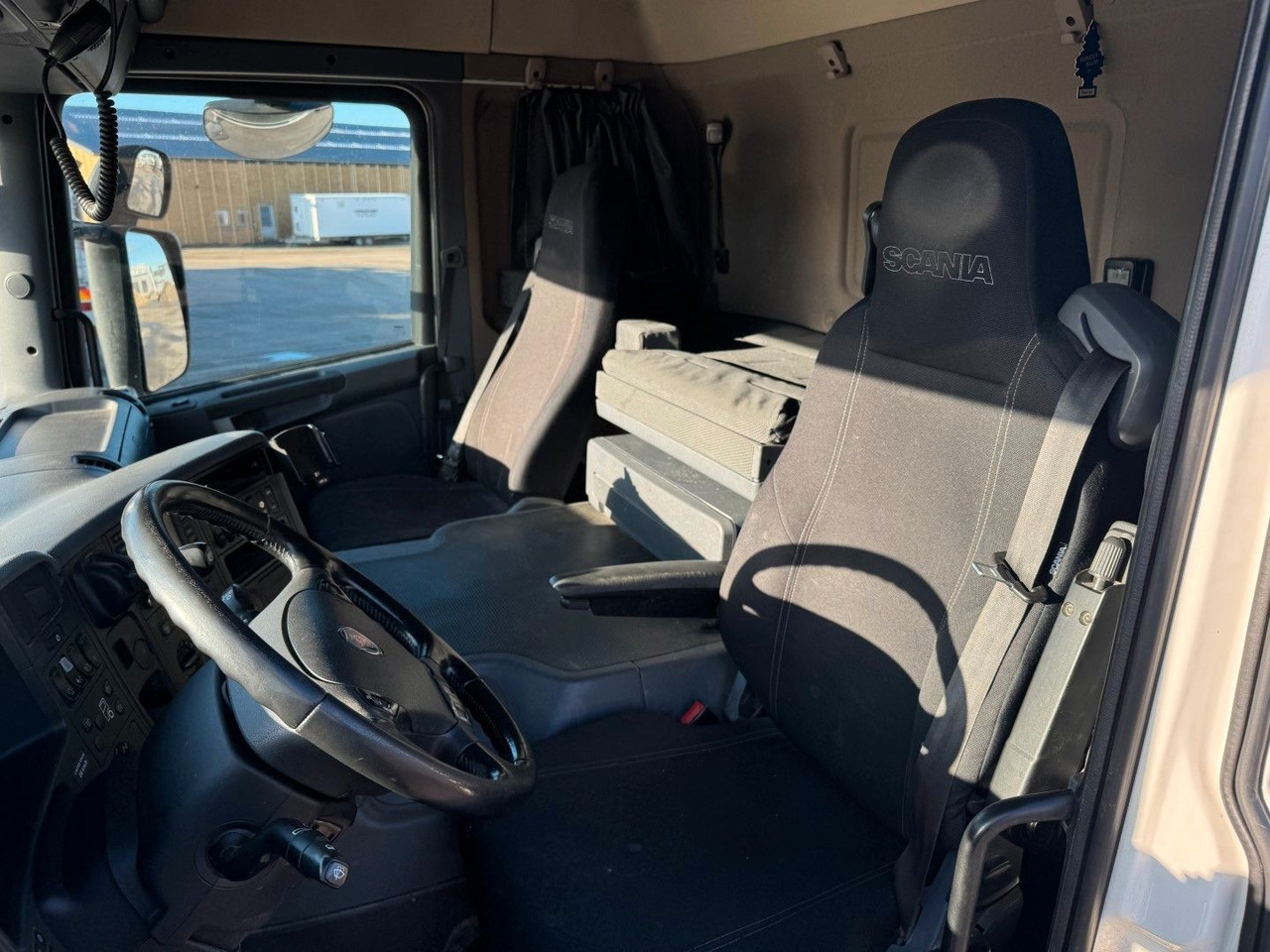 Scania P410 6x4 Liebherr THP 140 H 24 M4XH Concretepump - مضخة خرسانة: صور 5 Scania P410 6x4 Liebherr THP 140 H 24 M4XH Concretepump - مضخة خرسانة: صور 5