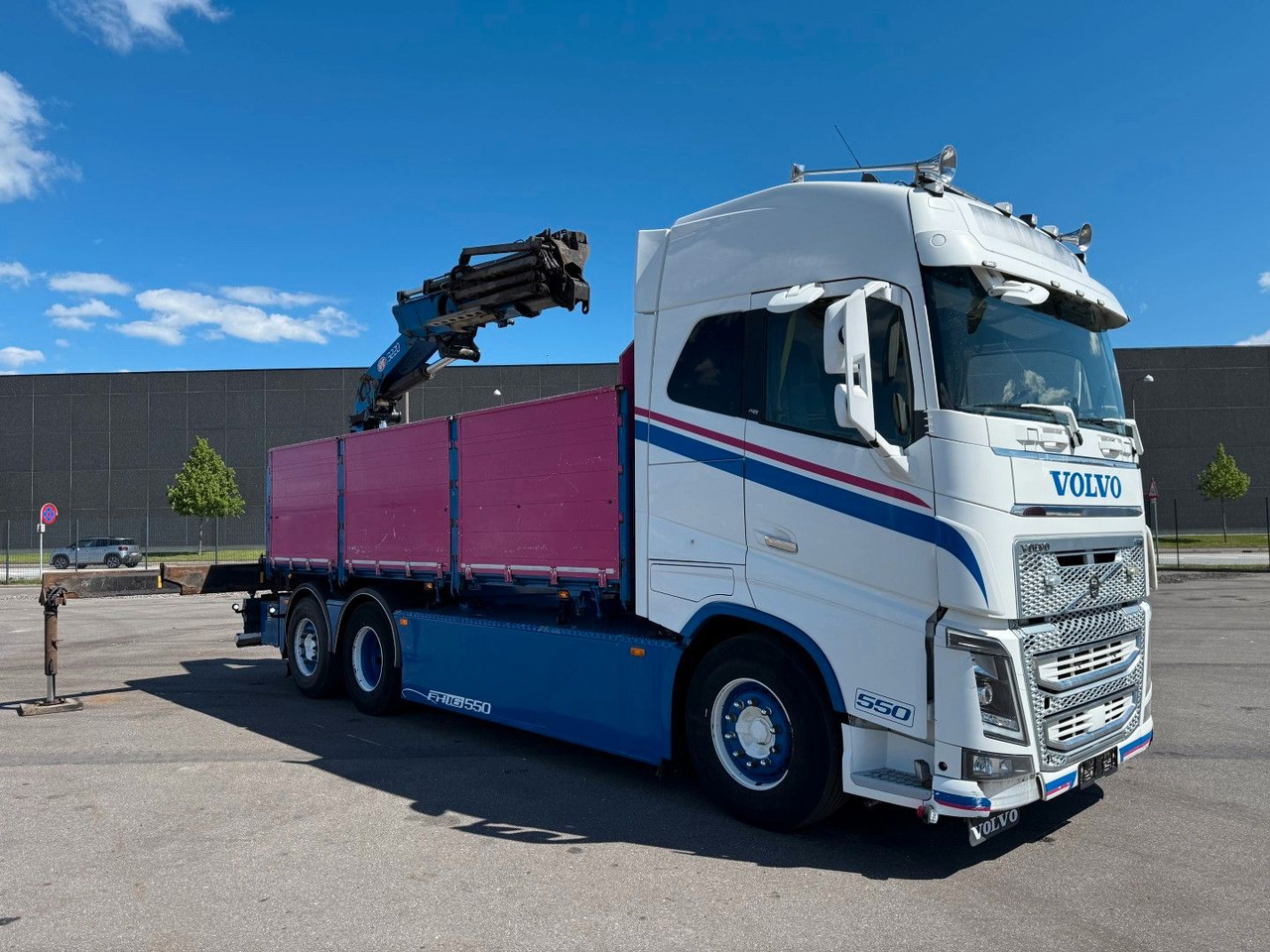 Volvo FH 16.550 6x24 / Crane HMF 3220K4 Euro 6 - شاحنة كرين: صور 3 Volvo FH 16.550 6x24 / Crane HMF 3220K4 Euro 6 - شاحنة كرين: صور 3