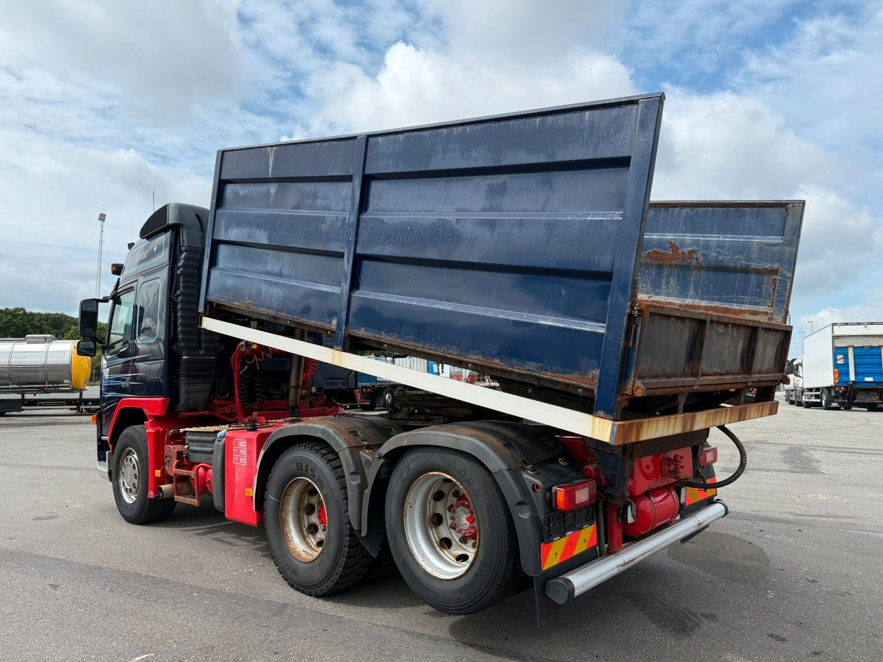 Volvo FM 480 6x2 Tractor unit with Tipper - شاحنة جرار: صور 4 Volvo FM 480 6x2 Tractor unit with Tipper - شاحنة جرار: صور 4