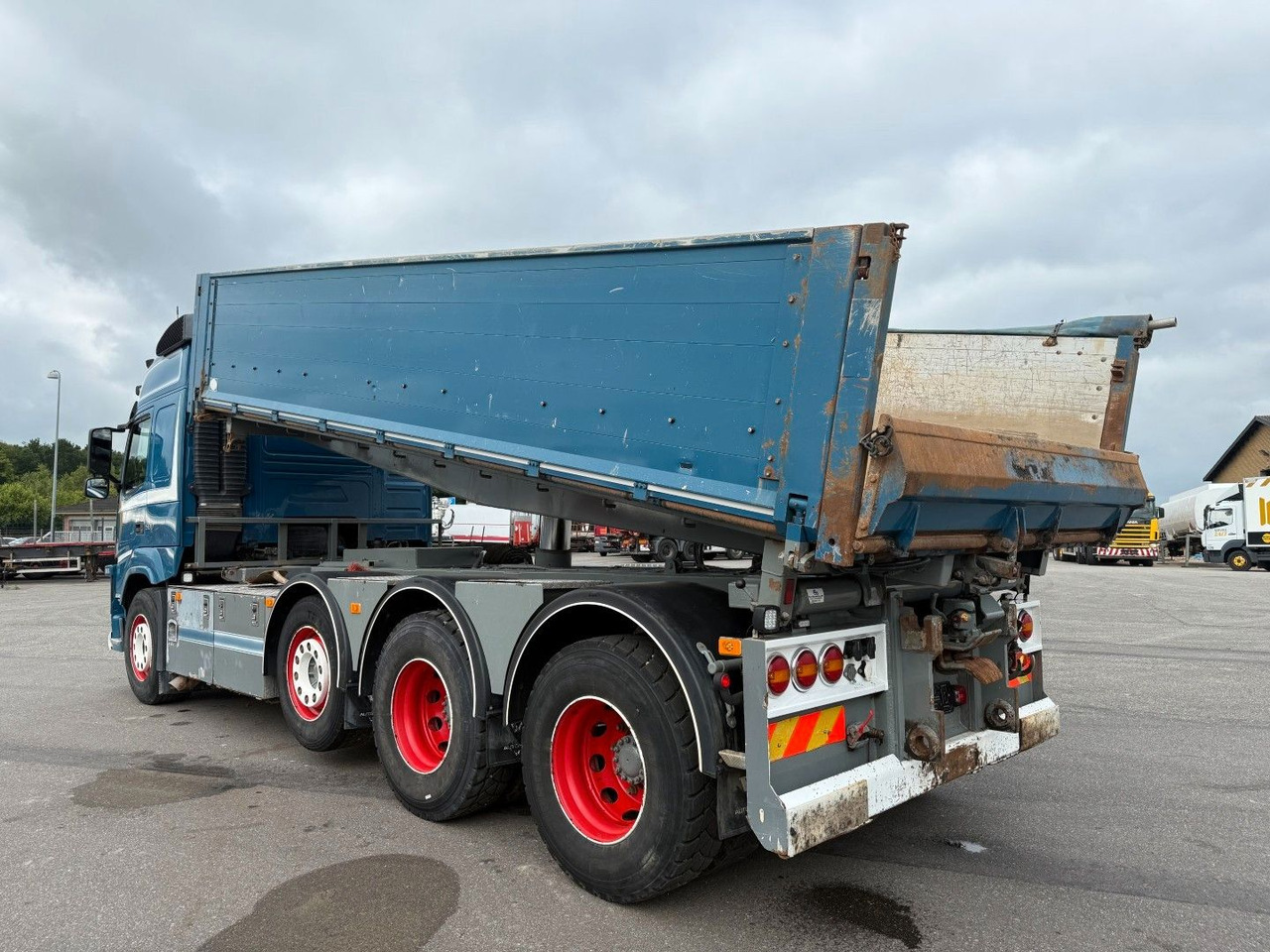 Volvo FM 500 8x4 Pushertridem 3 Way Tipper / Kipper - قلابات: صور 4 Volvo FM 500 8x4 Pushertridem 3 Way Tipper / Kipper - قلابات: صور 4