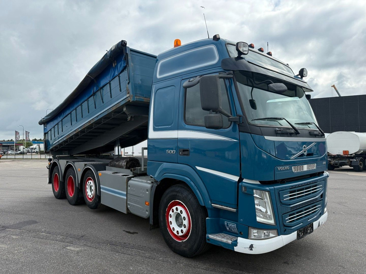 Volvo FM 500 8x4 Pushertridem 3 Way Tipper / Kipper - قلابات: صور 2 Volvo FM 500 8x4 Pushertridem 3 Way Tipper / Kipper - قلابات: صور 2