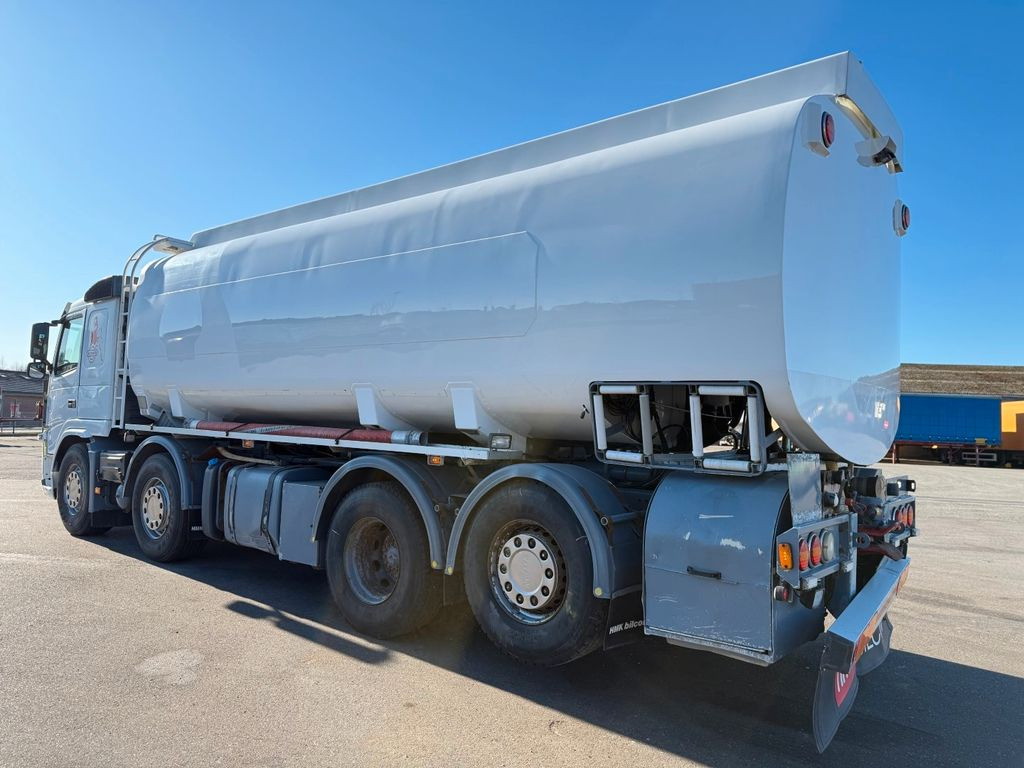 Volvo FM460 8x2*6 24.000 l. ADR Tank Volvo FM460 8x2*6 24.000 l. ADR Tanktruck - شاحنة صهريج: صور 4 Volvo FM460 8x2*6 24.000 l. ADR Tank Volvo FM460 8x2*6 24.000 l. ADR Tanktruck - شاحنة صهريج: صور 4