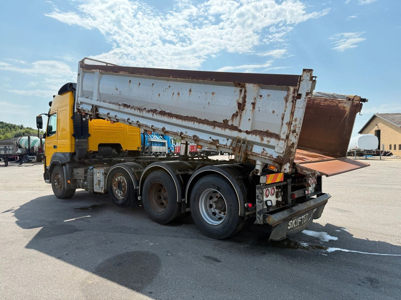 Volvo FMX500 8x4/4 Steel tipper Volvo FMX500 8x4/4 Steel tipper / Kipper - قلابات: صور 4 Volvo FMX500 8x4/4 Steel tipper Volvo FMX500 8x4/4 Steel tipper / Kipper - قلابات: صور 4