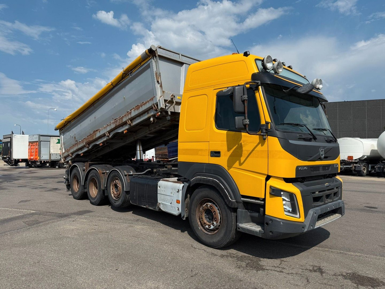 Volvo FMX500 8x4/4 Steel tipper Volvo FMX500 8x4/4 Steel tipper - قلابات: صور 2 Volvo FMX500 8x4/4 Steel tipper Volvo FMX500 8x4/4 Steel tipper - قلابات: صور 2