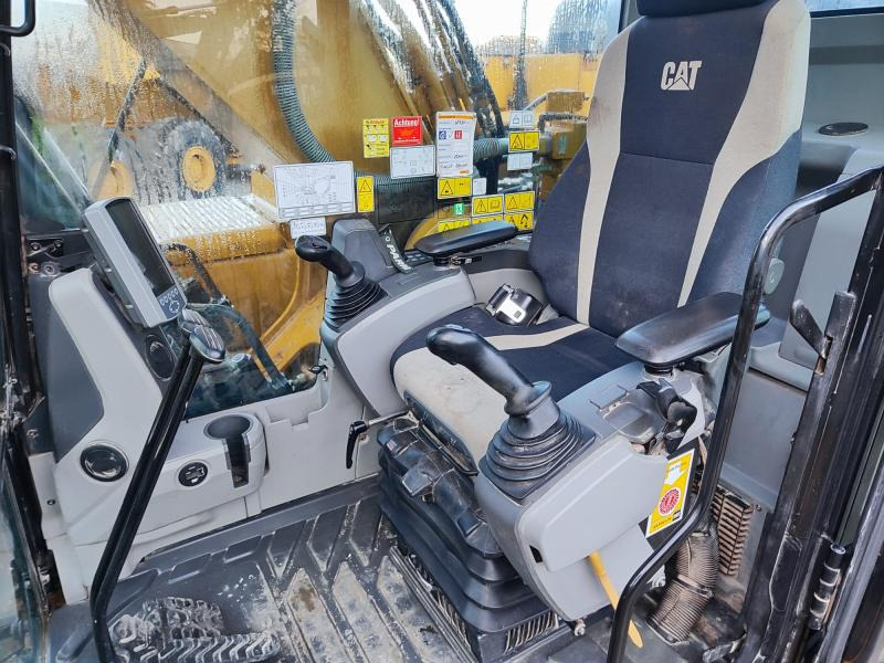 Caterpillar 330FLN - حفارات زحافة: صور 5 Caterpillar 330FLN - حفارات زحافة: صور 5