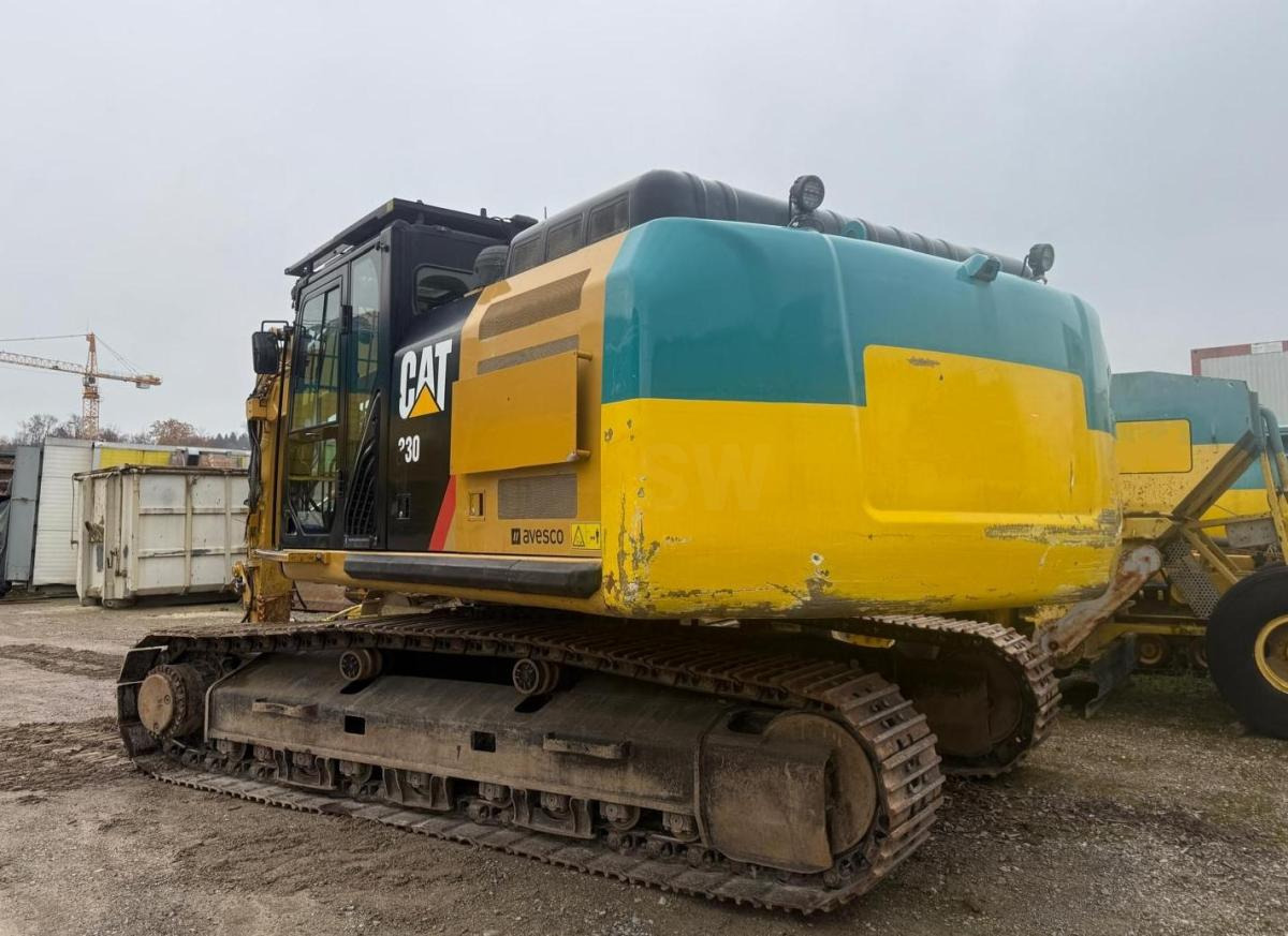 Caterpillar 330FLN - حفارات زحافة: صور 4 Caterpillar 330FLN - حفارات زحافة: صور 4