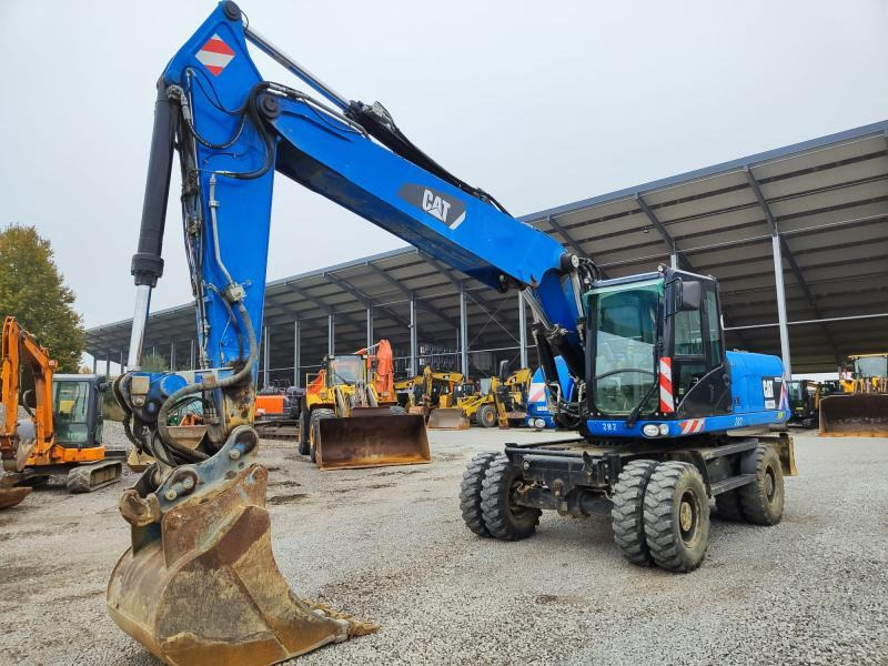 Caterpillar M322D VAH - حفارة على عجلات: صور 2 Caterpillar M322D VAH - حفارة على عجلات: صور 2