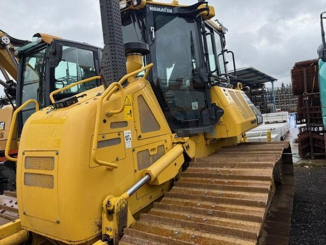 Komatsu D61PX-24 - بلدوزر: صور 4 Komatsu D61PX-24 - بلدوزر: صور 4