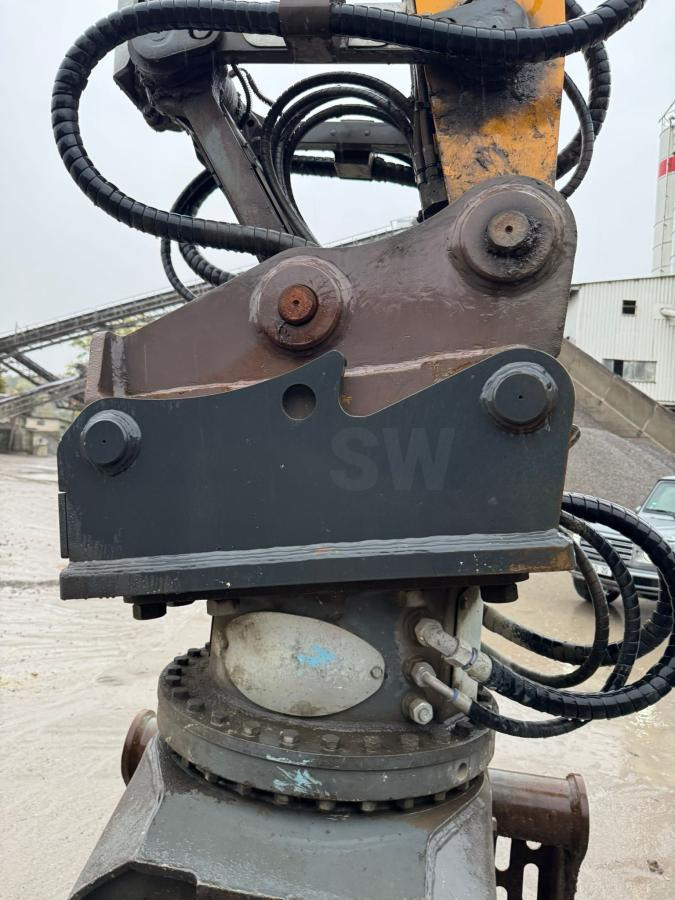 Liebherr LH22 - حفارة النقل والشحن: صور 5 Liebherr LH22 - حفارة النقل والشحن: صور 5