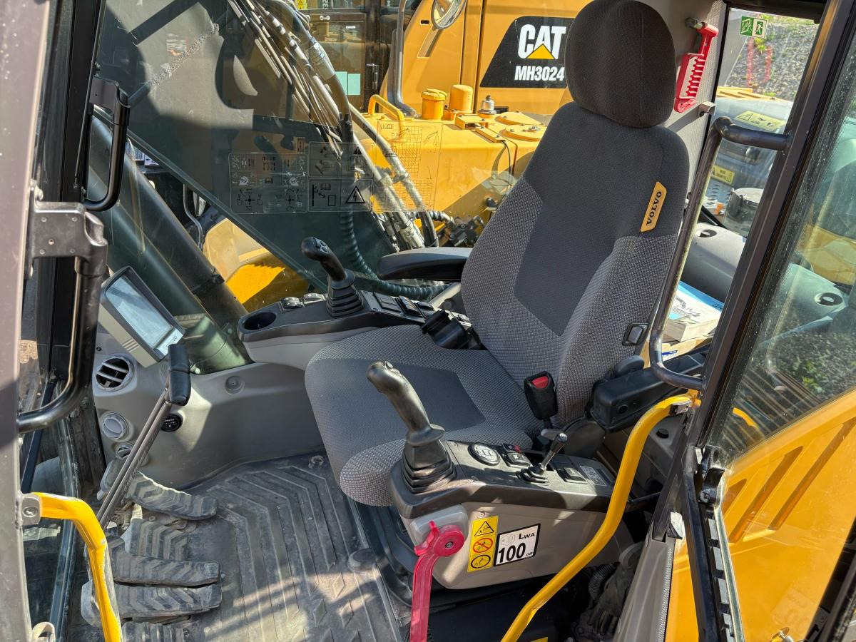 Volvo EC140 D - حفارات زحافة: صور 5 Volvo EC140 D - حفارات زحافة: صور 5
