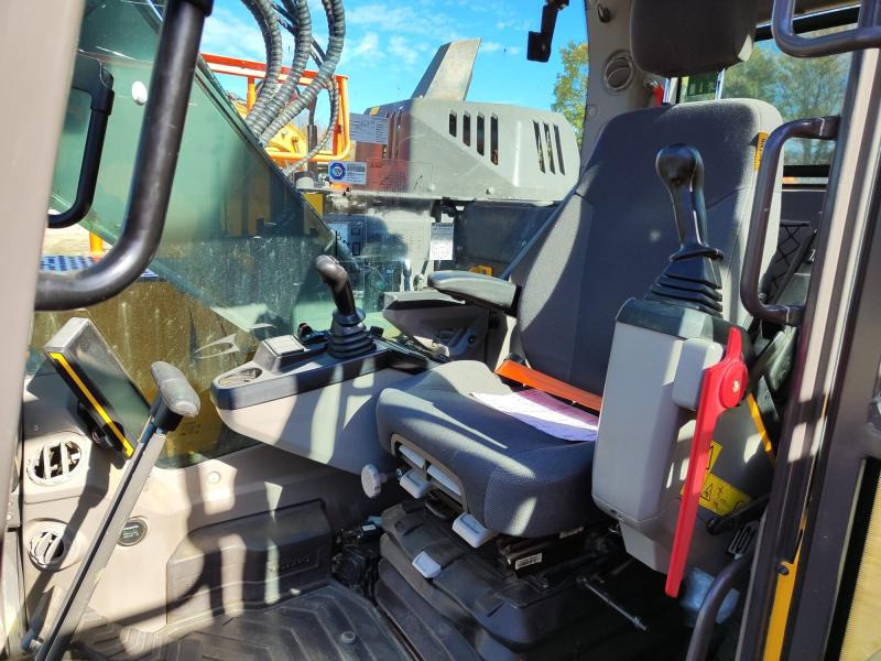 Volvo ECR235EL - حفارات زحافة: صور 5 Volvo ECR235EL - حفارات زحافة: صور 5