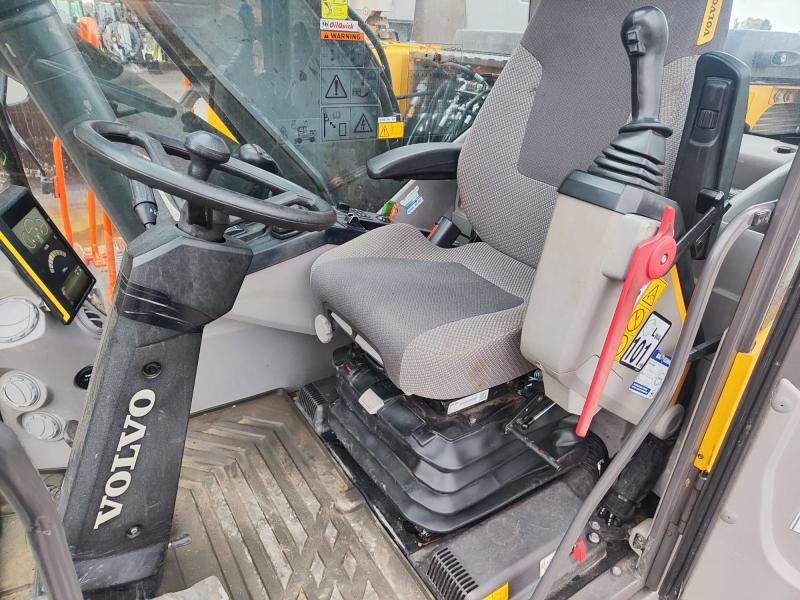 Volvo EWR170E - حفارة على عجلات: صور 5 Volvo EWR170E - حفارة على عجلات: صور 5